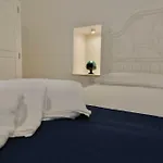 Dimora Santa Sofia Con Dependace E Giardino بيت للعطل *