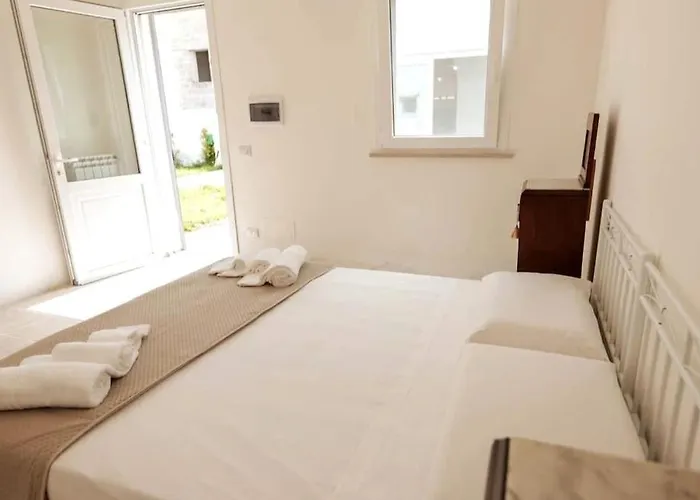 Tatil Evi Dimora Santa Sofia Con Dependace E Giardino Diso