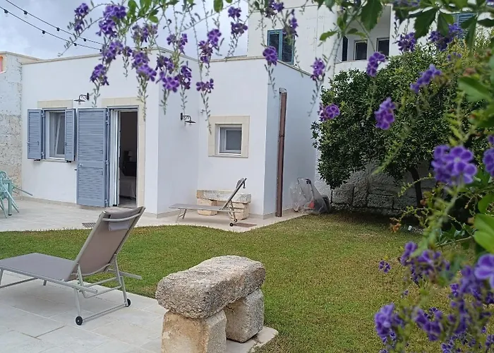 Tatil Evi Dimora Santa Sofia Con Dependace E Giardino